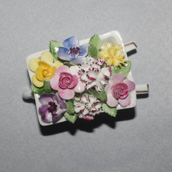 Royal Doulton Floral Wheelbarrow | Fine Bone China | Made in England - Picture 4 of 11